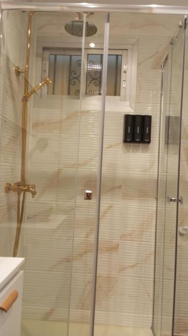 Hercules Nuevo Y Moderno Estudio * Benalmádena